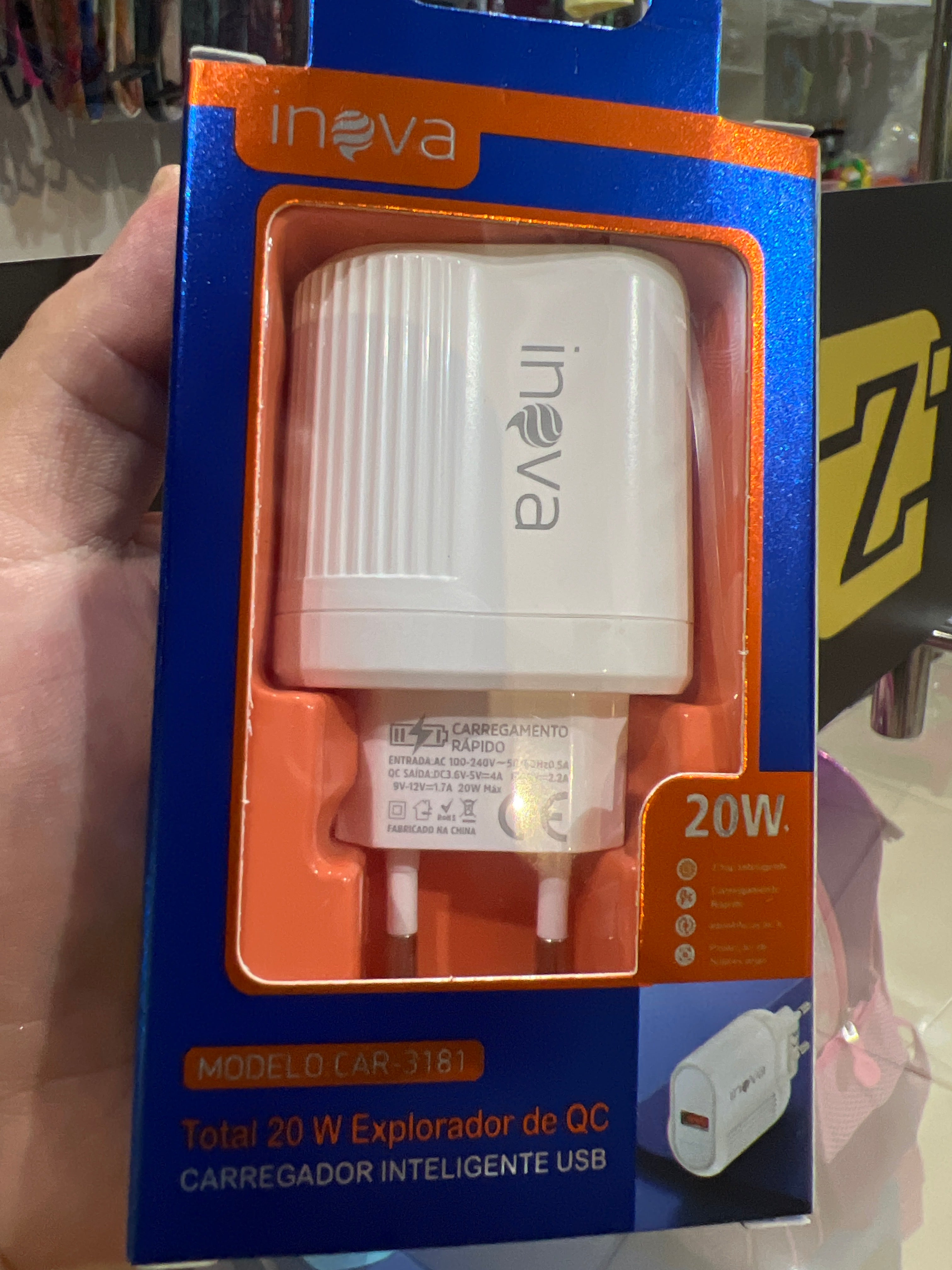 Carregador USB inteligente 20W. 