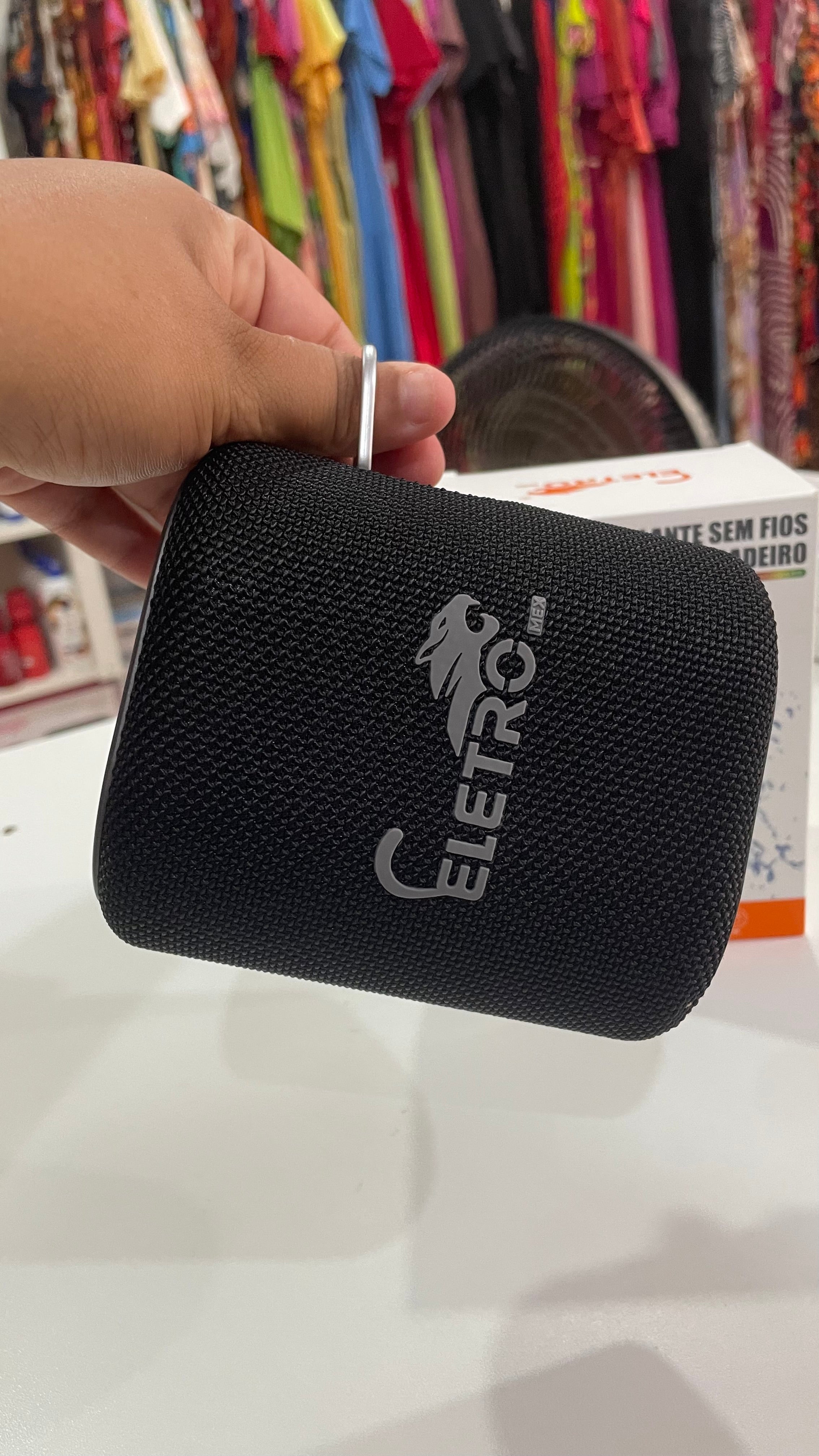 Caixa de Som Bluetooth Eletro - Potência e Versatilidade Portátil