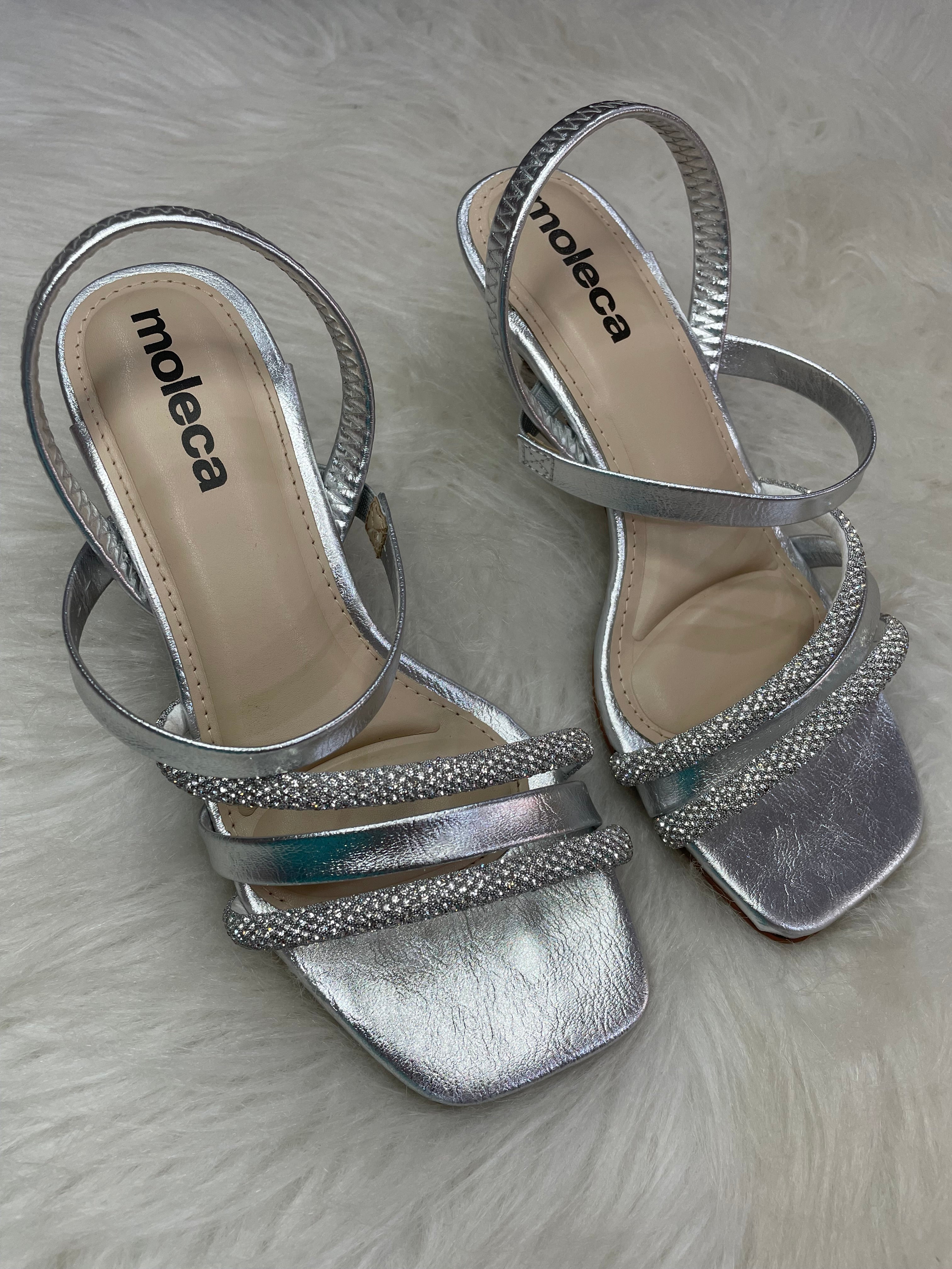 Sandália Feminina Salto Baixo Moleca Prateada com Brilho