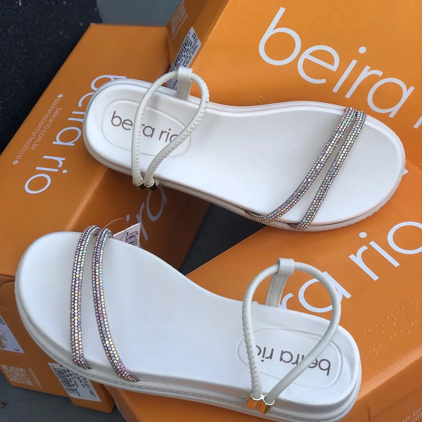 Sandália Beira Rio Strass-Com Brilho