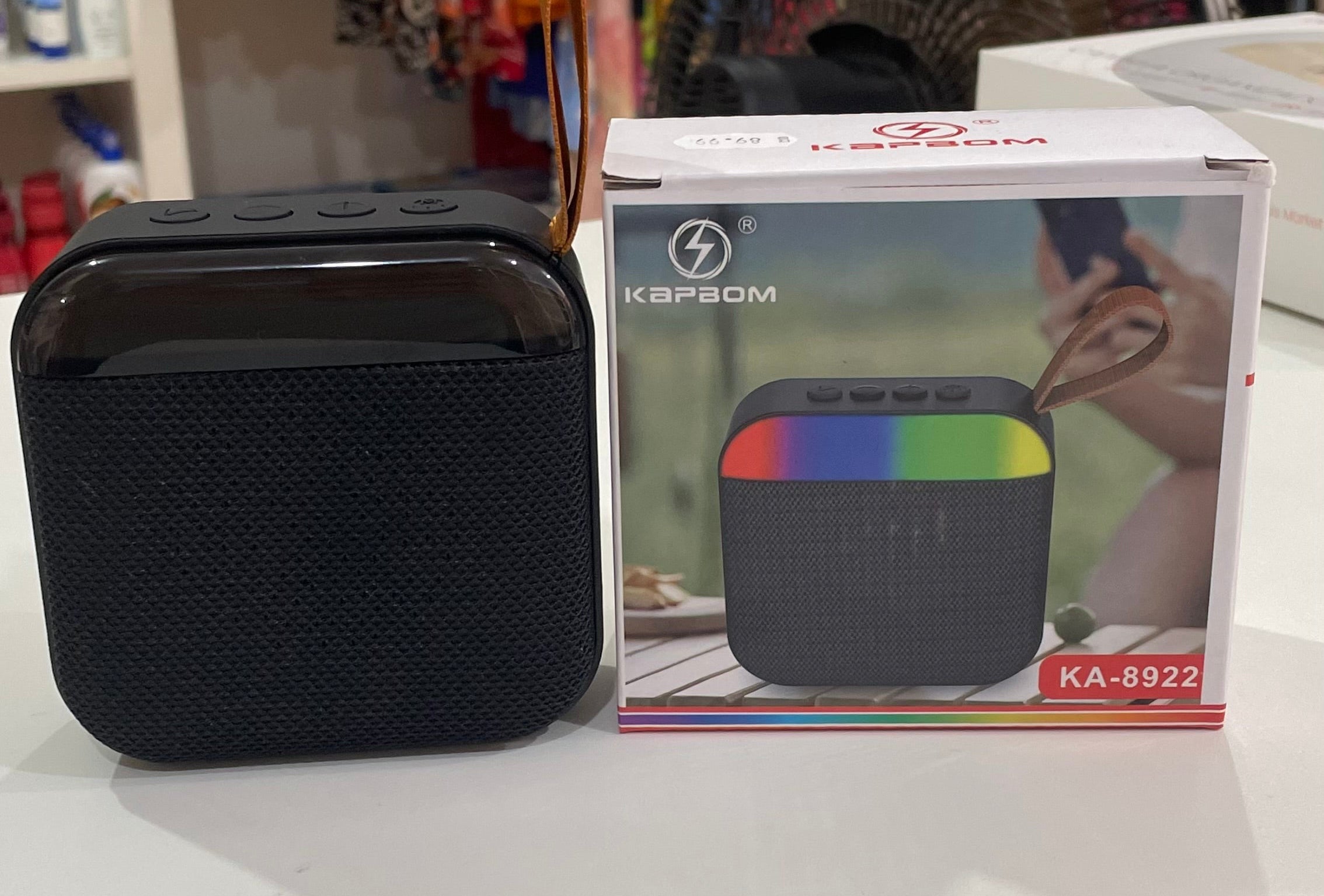 Caixa de Som Bluetooth Kapbom KA-8922 – Com LED RGB e Alça de Transporte