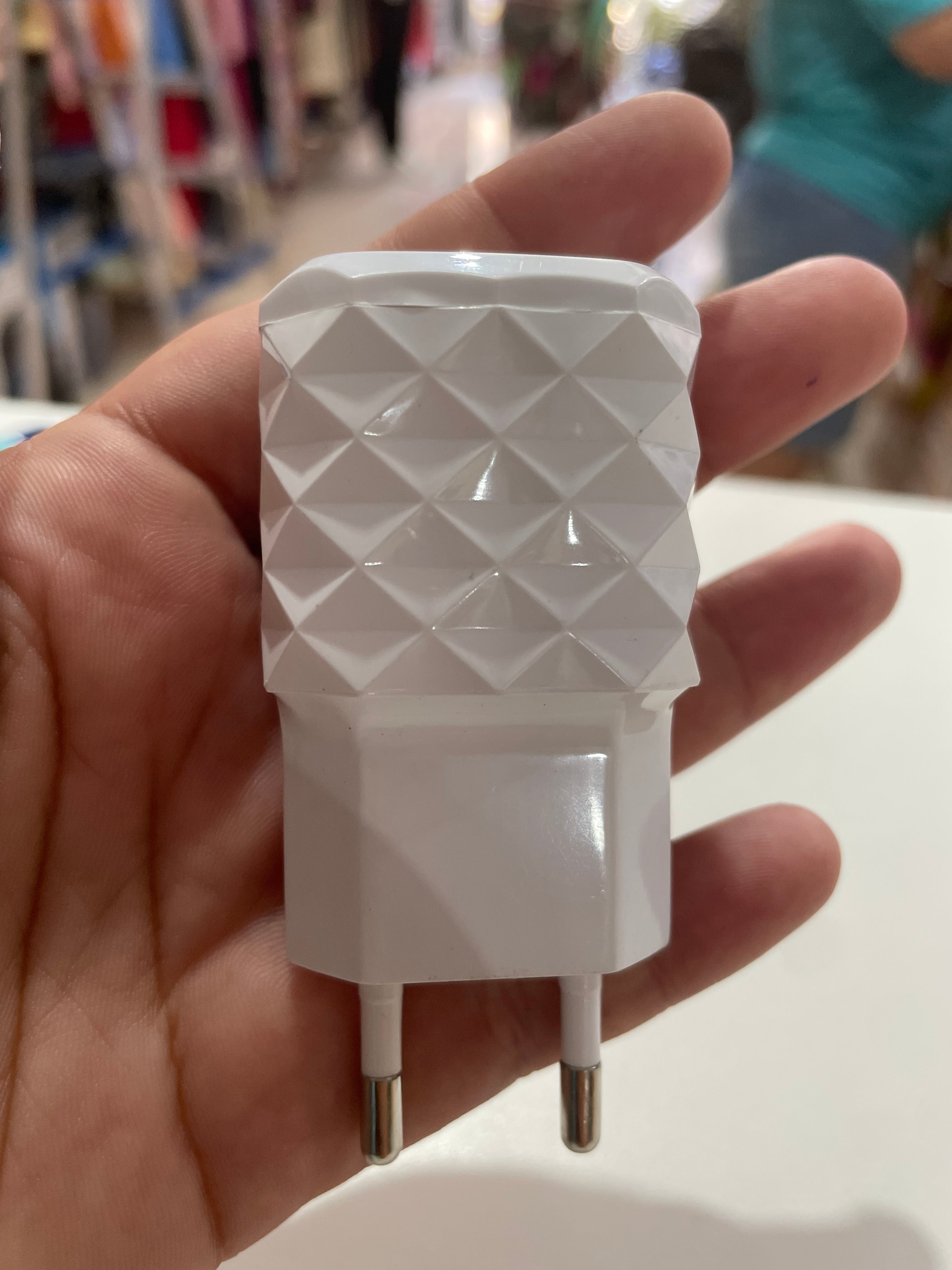 Carregador de Parede Inova CAR-8201 - USB-C (T-C) 3.1A