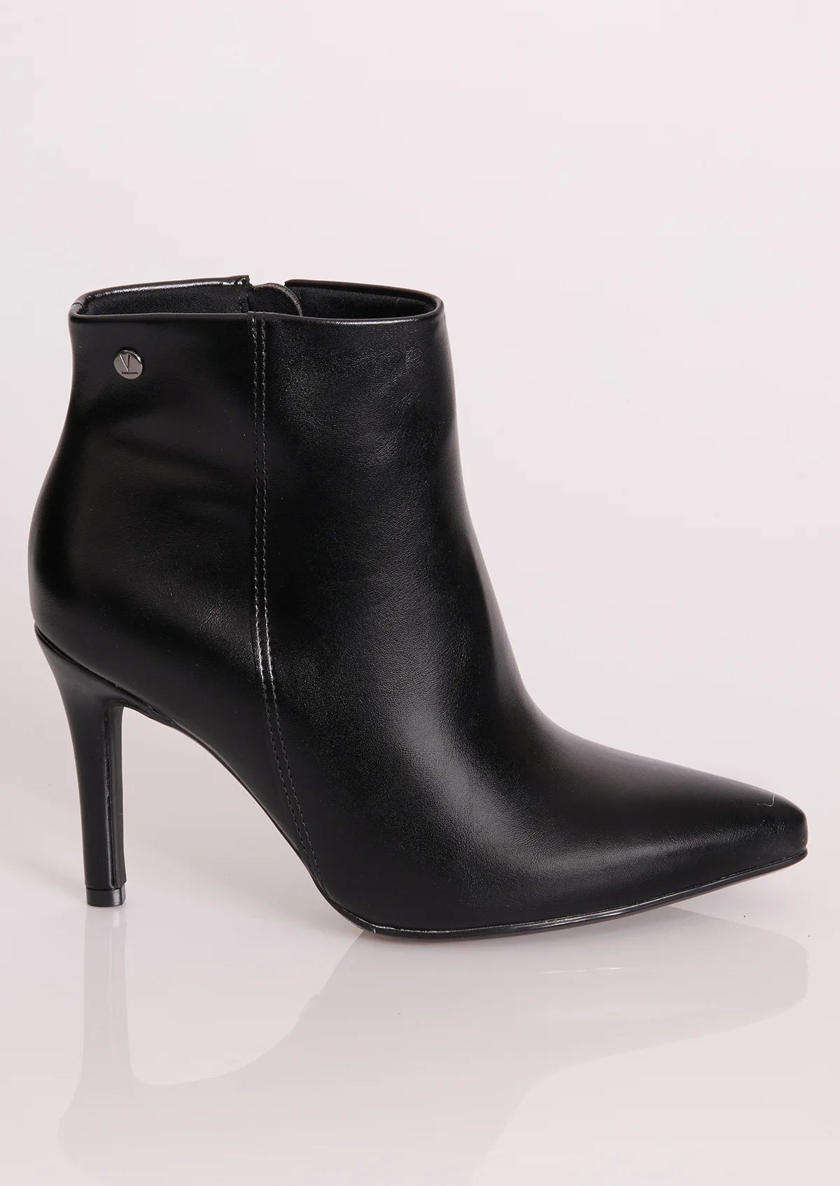 Bota Feminina Salto Fino e Bico Fino - Preta